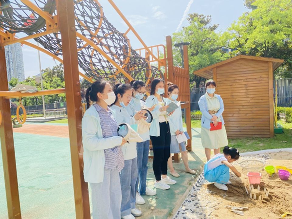 聚焦自主游戏看见儿童发展融科城幼儿园开展自主游戏观摩活动